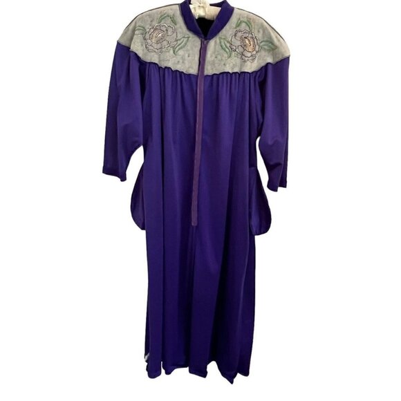 Vtg Vanity Fair Long Robe M Purple Floral Velour Quilted Housecoat Grannycore - Picture 9 of 12